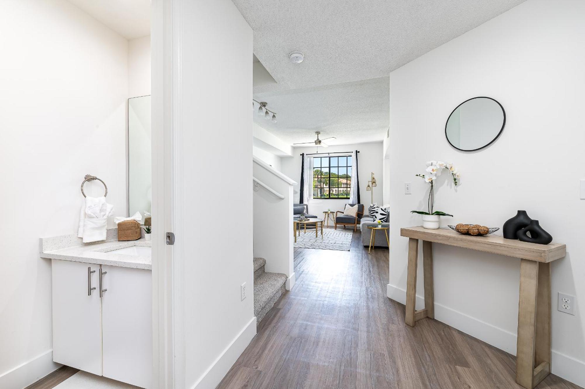 Newly Renovated Townhome With King Bed デルレイビーチ エクステリア 写真